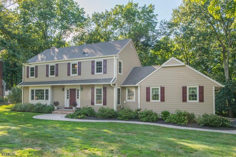 10 Walnut Cir - Photo 1