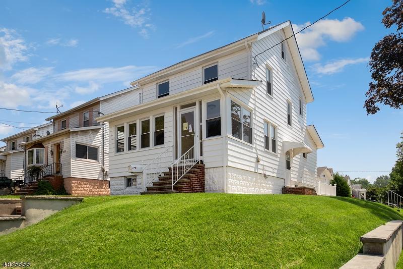 451 Crawford Ter - Photo 1