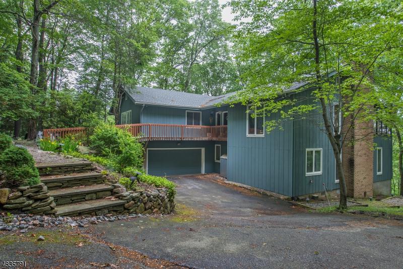 614 Mountain Rd - Photo 1