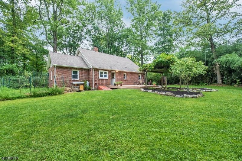 620 Valley Rd - Photo 1