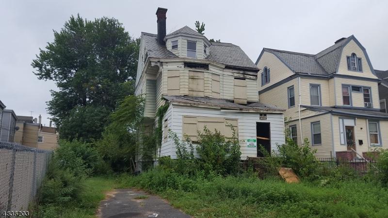 215 Rutledge Ave - Photo 1