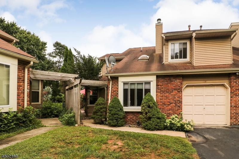 61 Cherrywood Dr - Photo 1