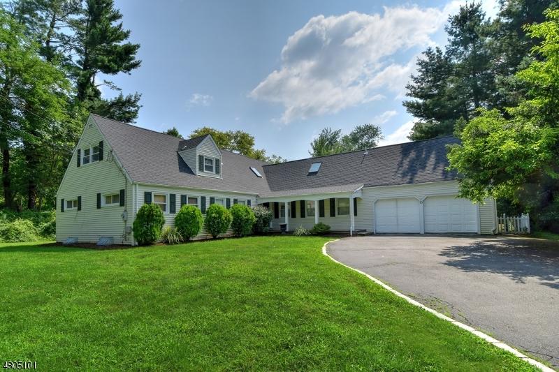 10 Jensen Ct - Photo 1