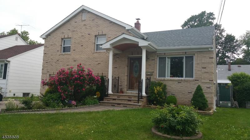 9 Crestwood Ave - Photo 1