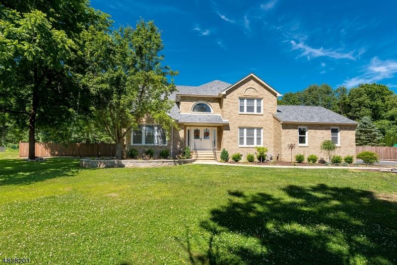 10 Pleasant Village Dr - Photo 1