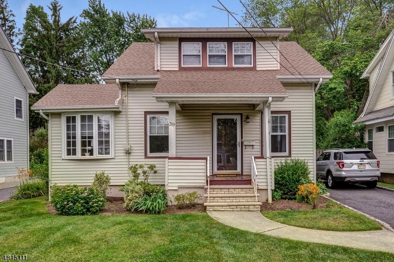 319 Central Ave - Photo 1