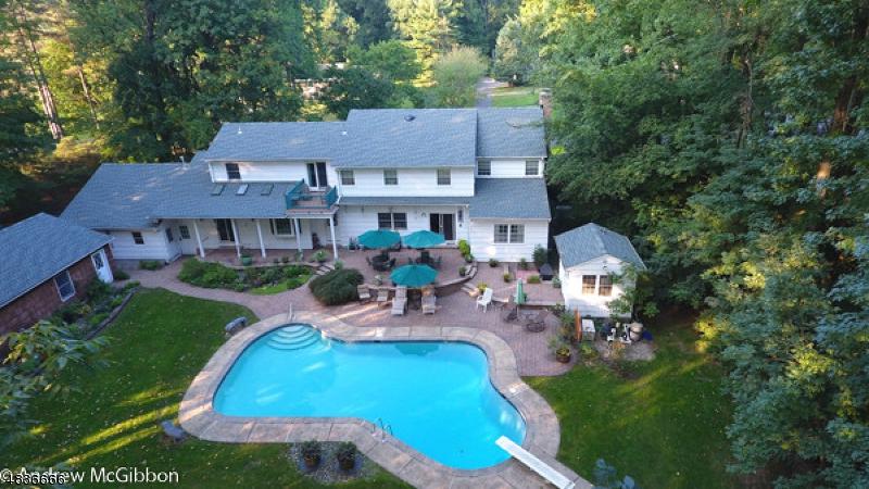 10 Brandywine Ct - Photo 1
