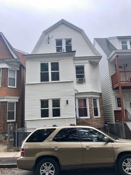 552 Norwood St - Photo 1