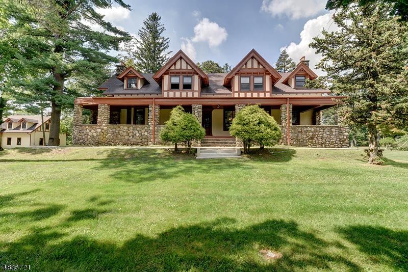 55 Ridgeway Ave - Photo 1