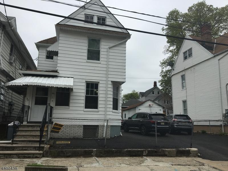 39 Irving Pl - Photo 1