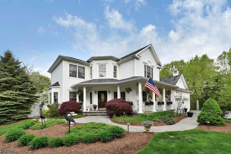 624 Skyline Drive - Photo 1