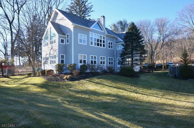 1099 Mt Kemble Ave - Photo 1