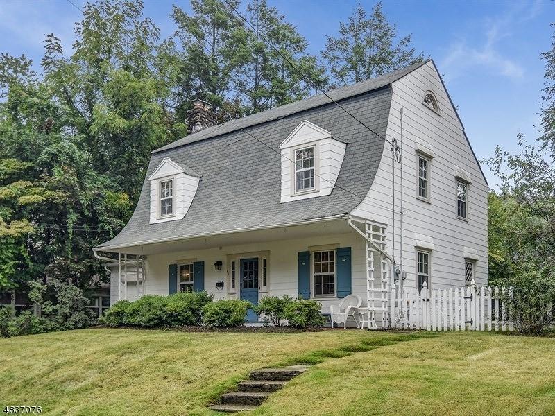 66 Gould Pl - Photo 1