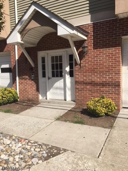 564 52ND ST - Photo 1