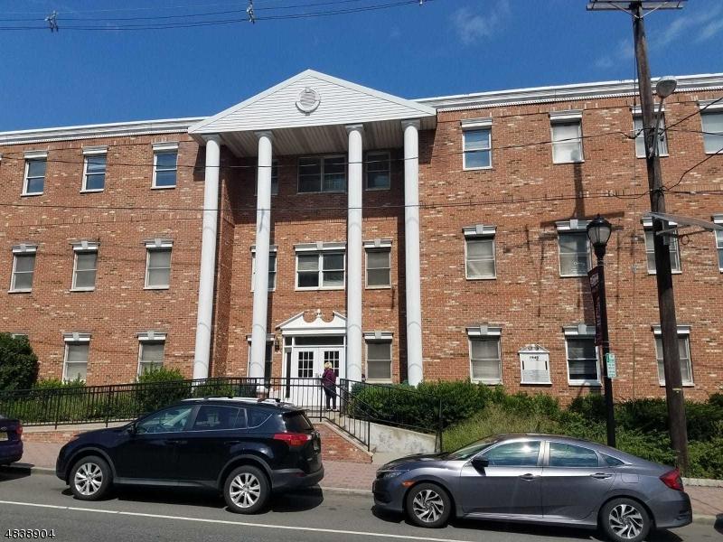 1945 Morris Ave-2B - Photo 1