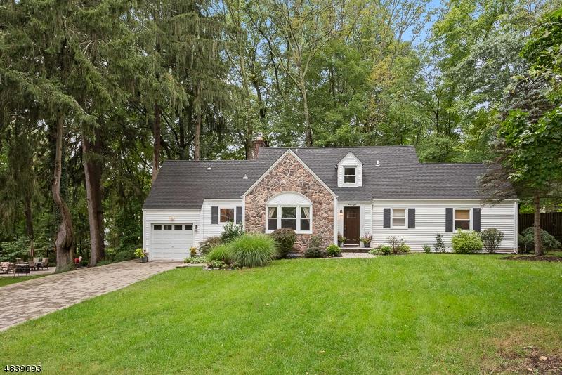 48 Lakeview Dr - Photo 1