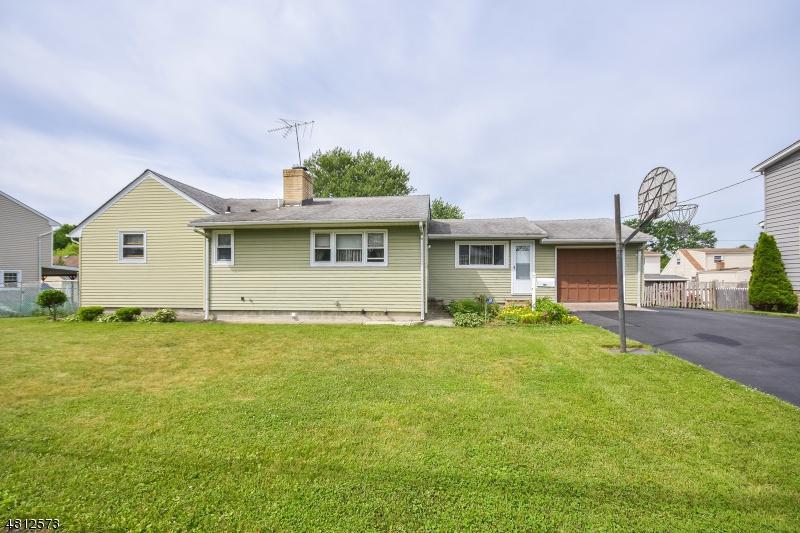 163 Bogert St - Photo 1