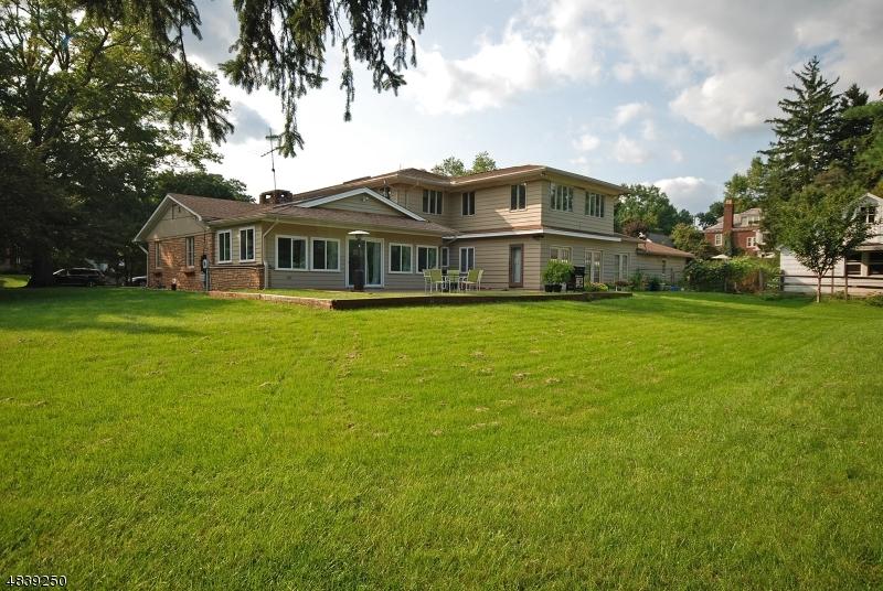 38 Elwood Ave - Photo 1