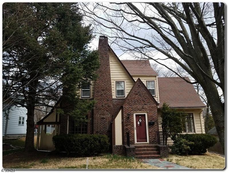 7 Evergreen Pl - Photo 1