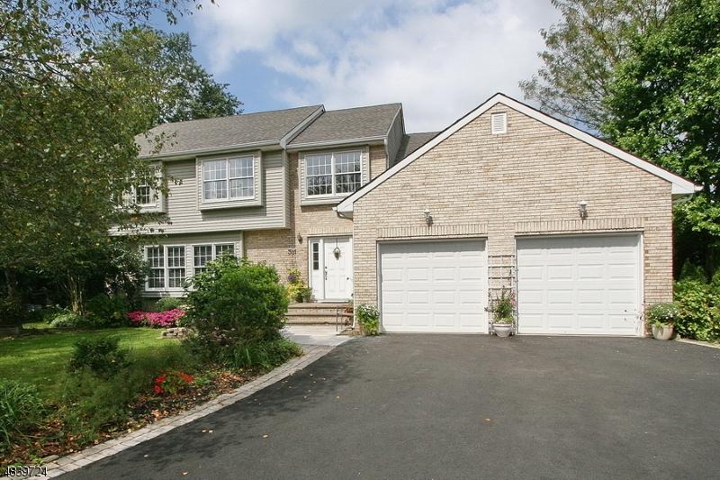 301 Dunhams Corner Rd - Photo 1