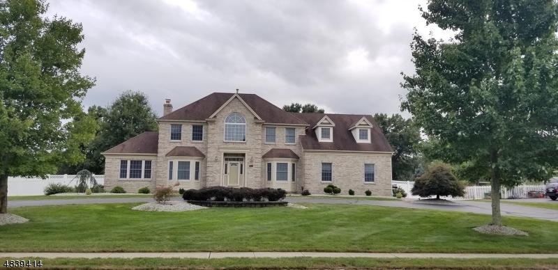 51 Pierson Dr - Photo 1