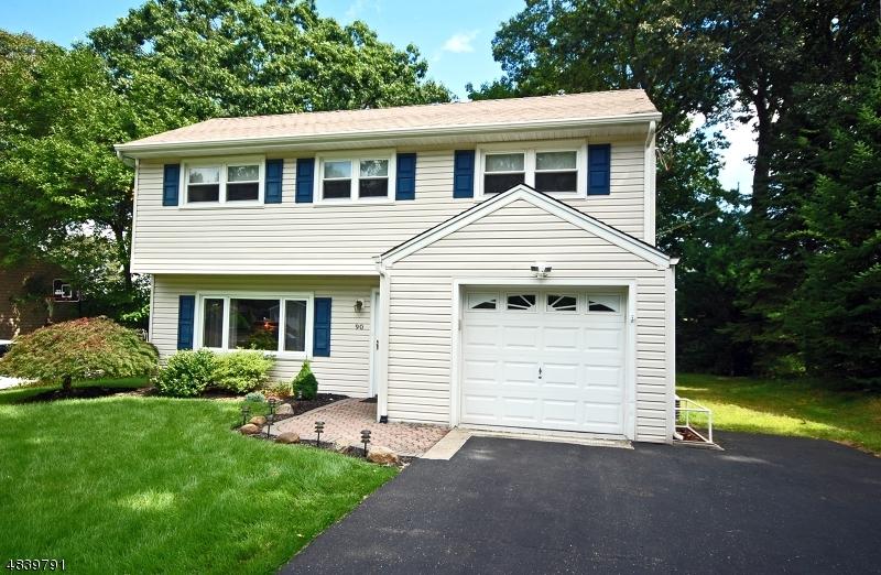 90 Reservoir Ave - Photo 1