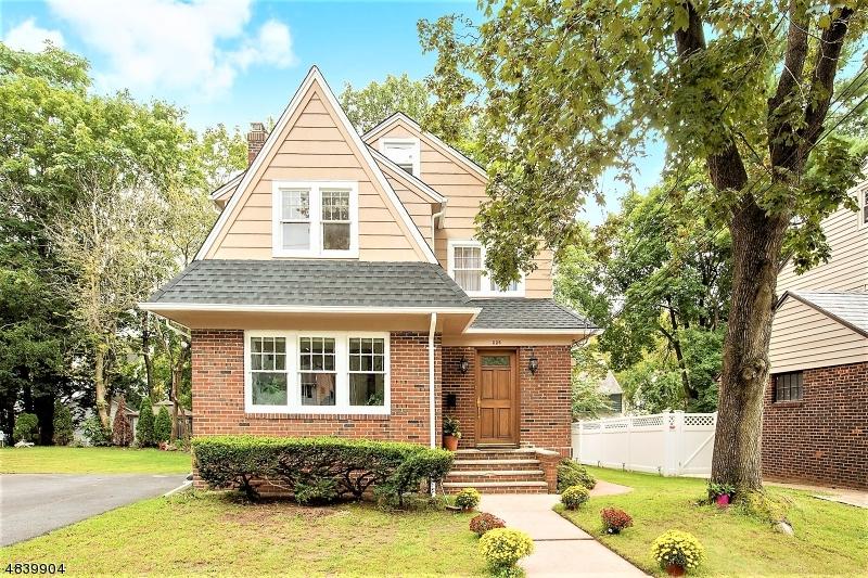 336 W Ivy Ln - Photo 1