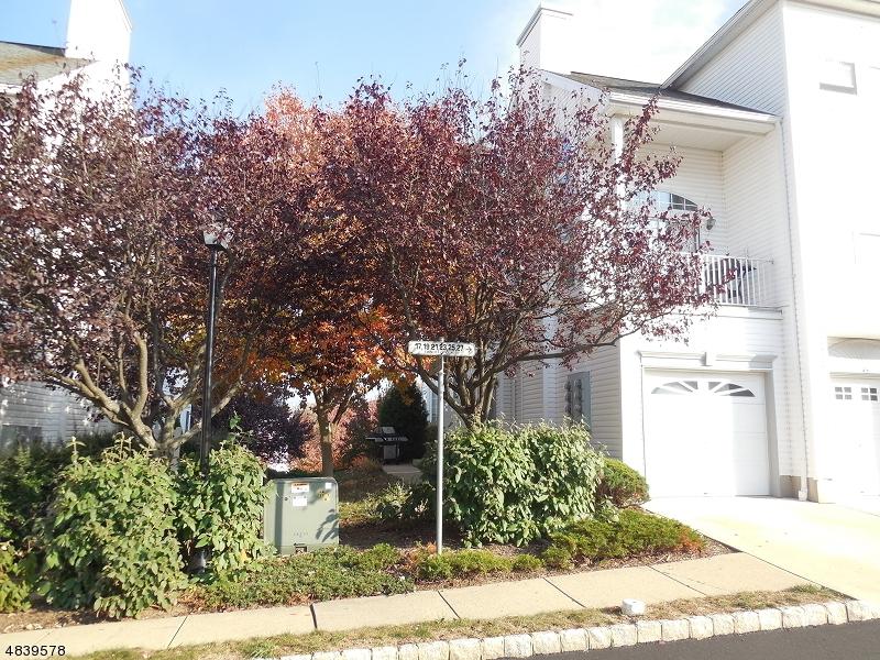 11 Timothy Ct - Photo 1