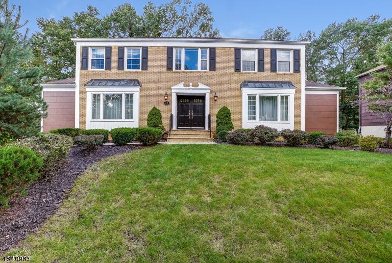 82 Tiffany Dr - Photo 1