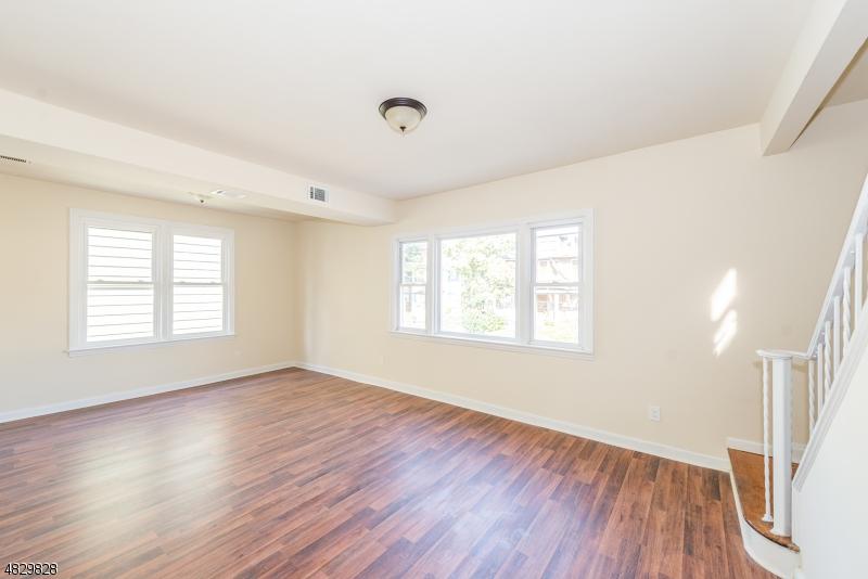88 Goodwin Ave - Photo 1
