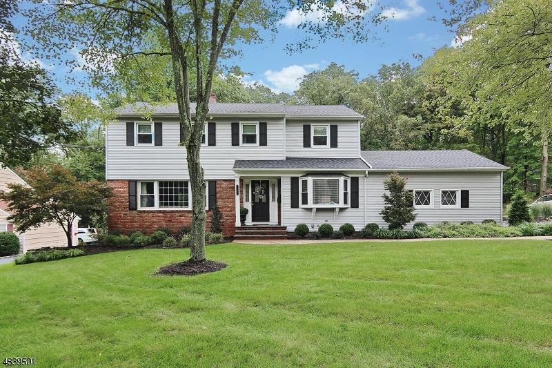 141 Lorraine Dr - Photo 1