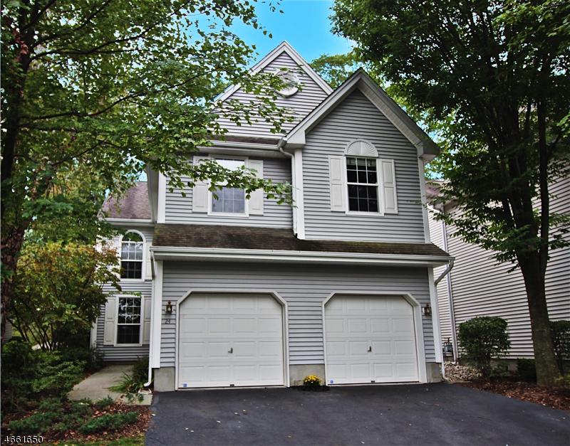 24 Mulberry Ln - Photo 1