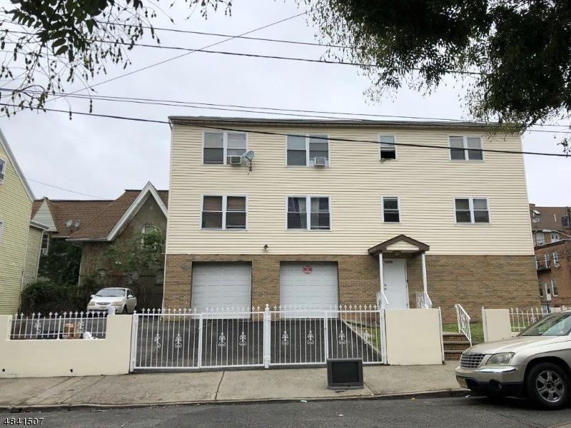 172 Carroll St - Photo 1