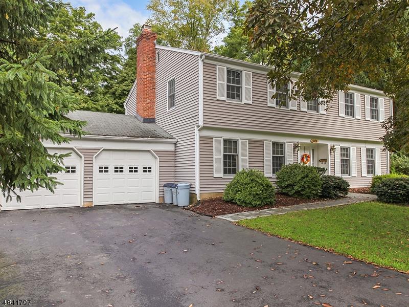 1 Thunderbird Drive - Photo 1