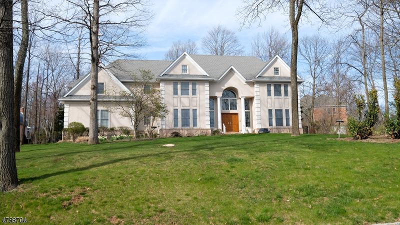 11 Whispering Way - Photo 1