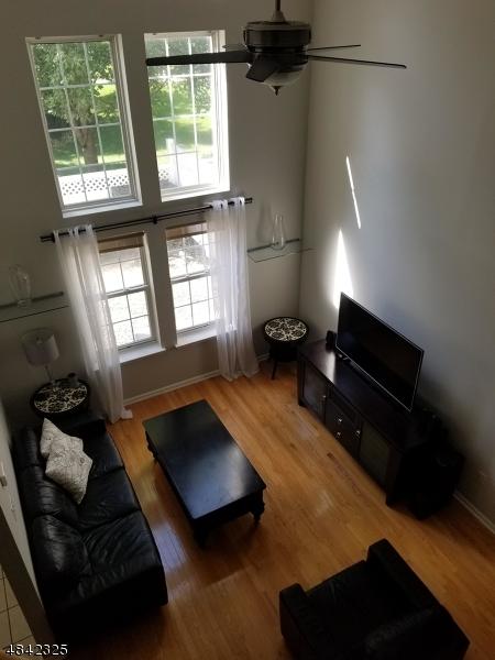 6 Lee Ct - Photo 1