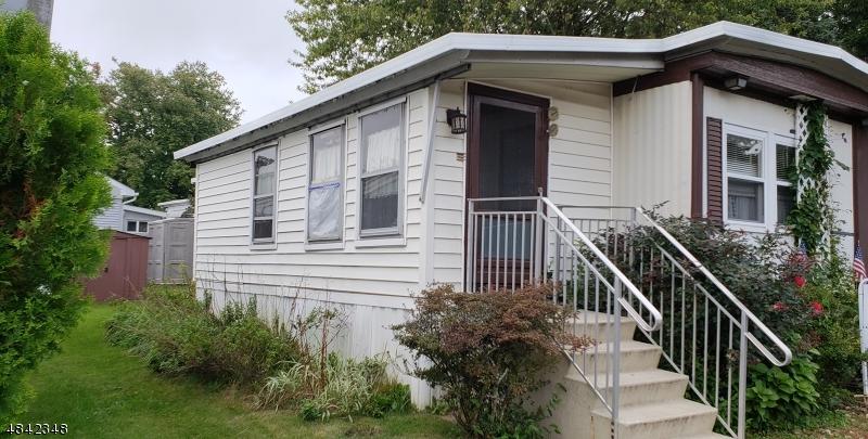 195 W Main St - Photo 1