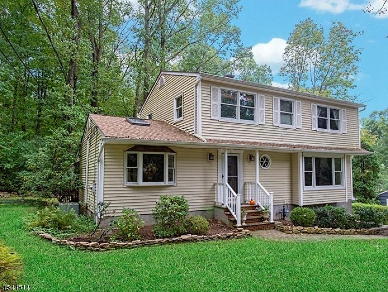 11 Pamela Dr - Photo 1
