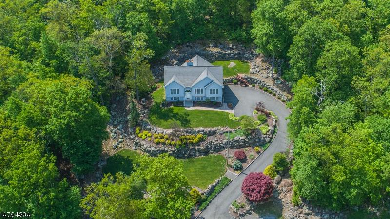 401 Ridge Rd - Photo 1