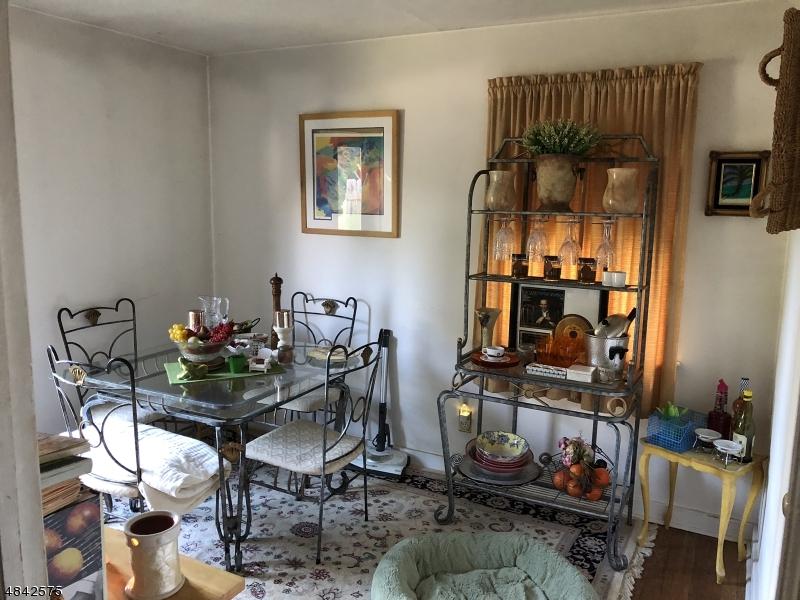 22 Livingston Ave - Photo 1