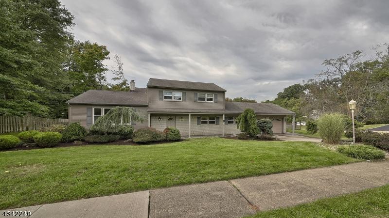 4 Vernon Ct - Photo 1