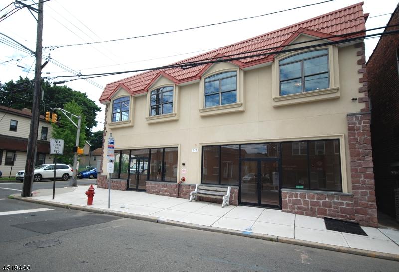 237 Centre St - Photo 1