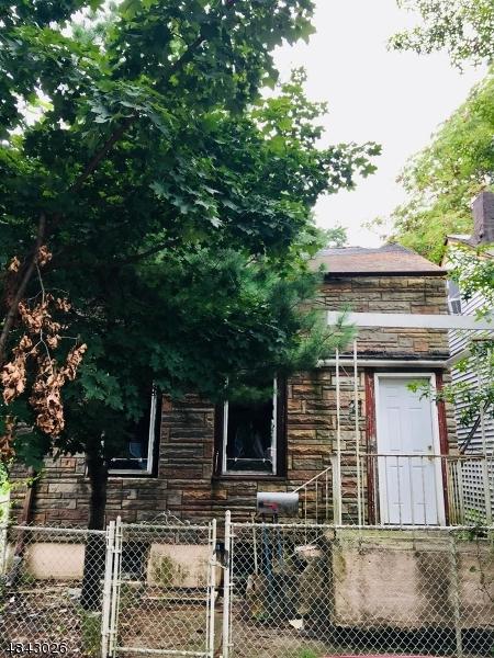 208 N 1St St - Photo 1