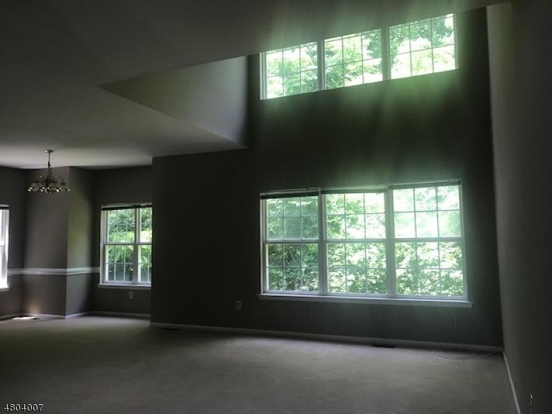 1306 Grandview Ct - Photo 1