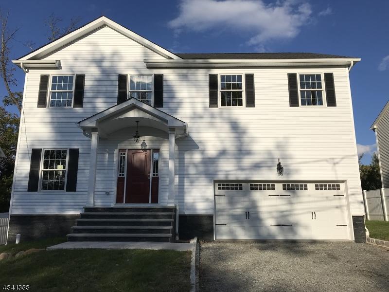 32 Glen Avenue - Photo 1