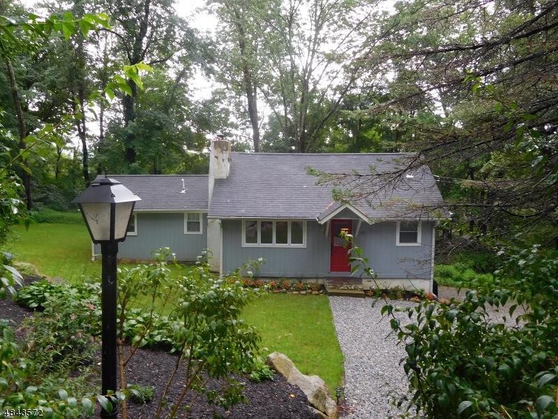 135 Hillside Rd - Photo 1