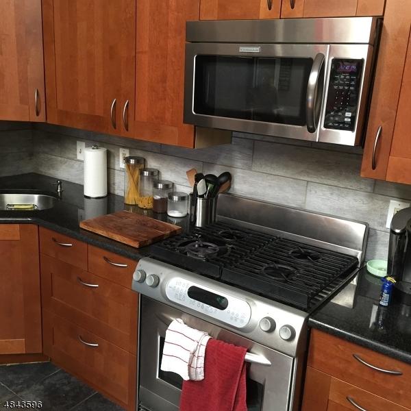 93 Caitlin Ct - Photo 1