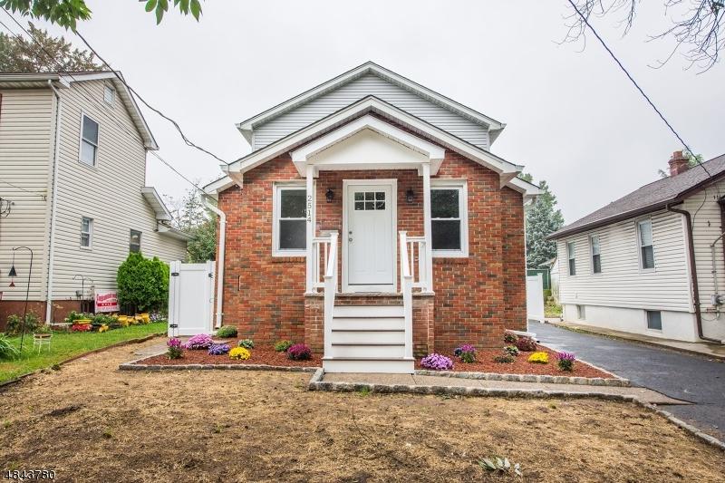 25 Berdan Ave 1X - Photo 1