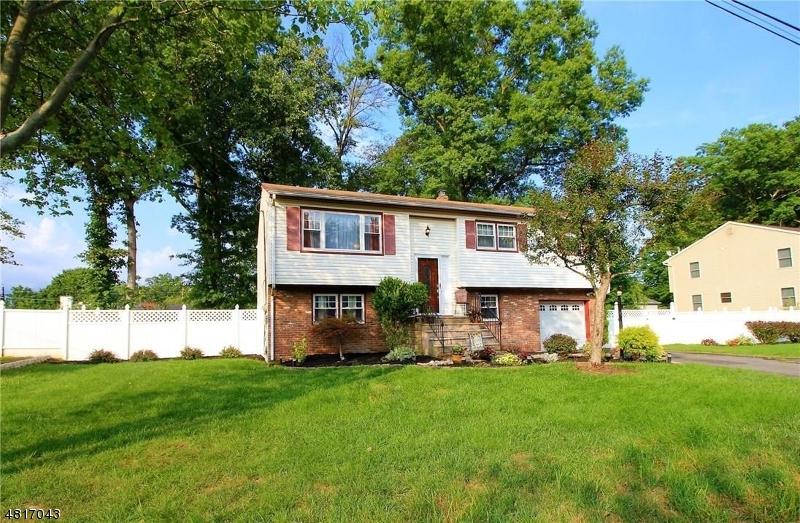 675 Darmody Ave - Photo 1