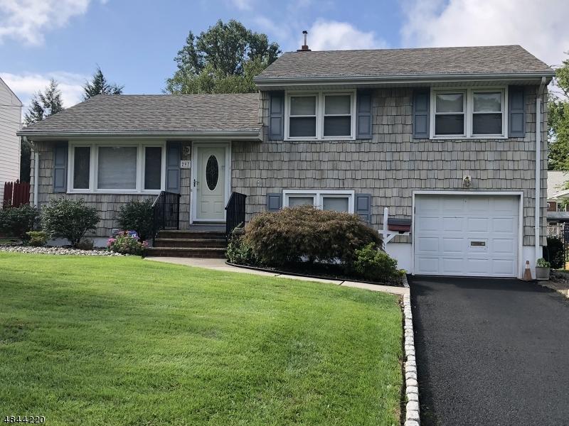 297 Lawrence Ave - Photo 1